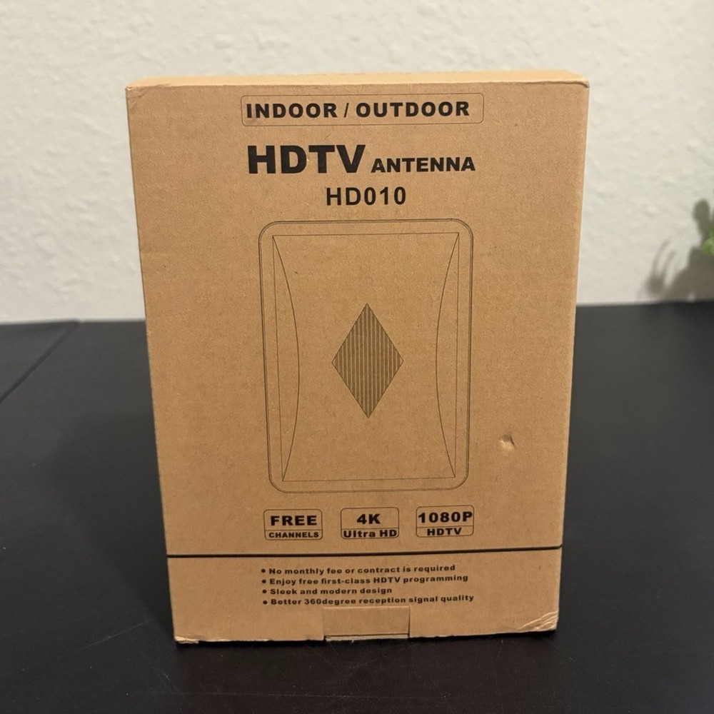 NEW HD010 Indoor/Outdoor HDTV Antenna 75mi VHF/UHF 4K UHD Full HD Brown